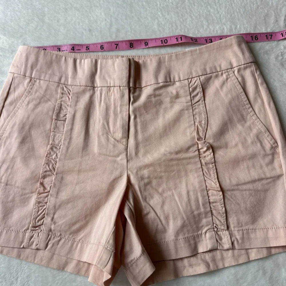 Loft ruffle shorts - Image 3