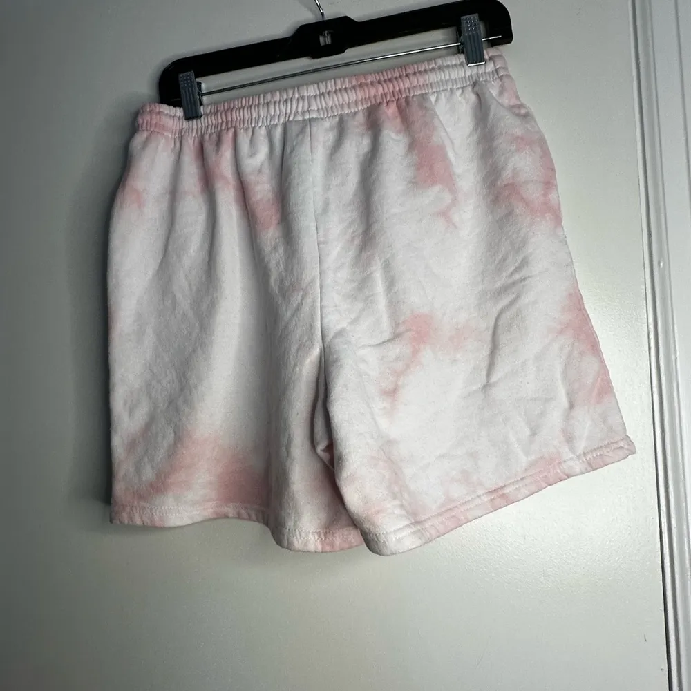 NWT Peanuts Snoop Pink Tie Dye Fleece Drawstring Shorts. Embroidered. Medium - Image 8