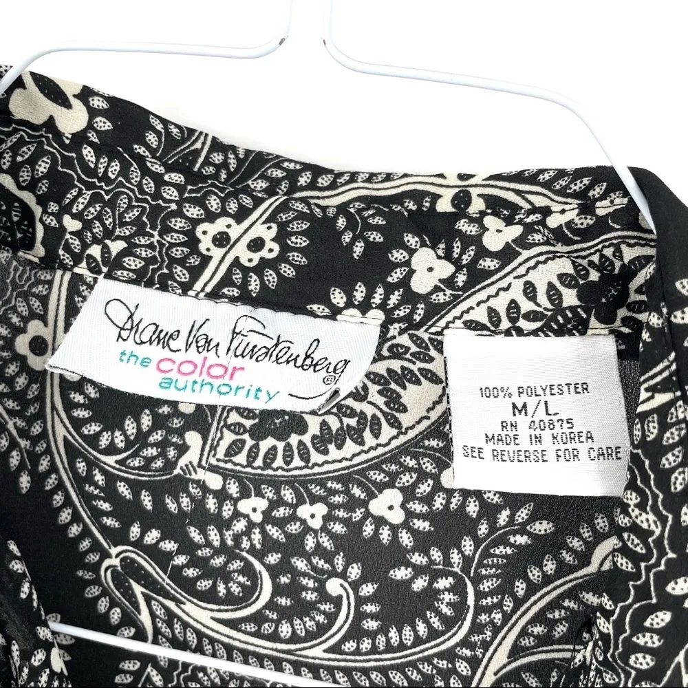 DVF Diane Von Furstenberg Paisley Print Silky Button Down Blouse Top - Image 5