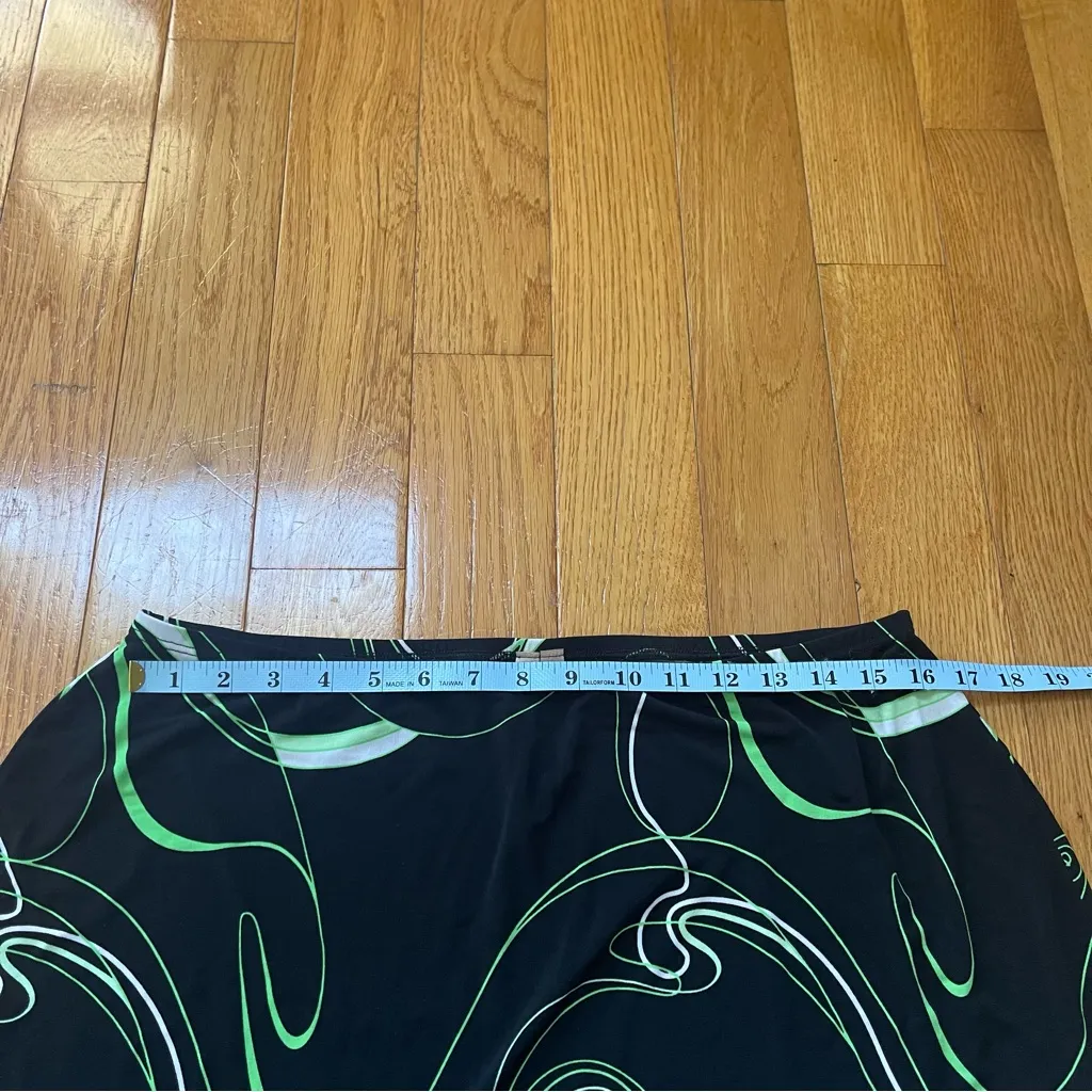 Susan Lawrence 2-Piece Skirt & Top Set Black Green Abstract Print - Size 1X-2X - Image 5