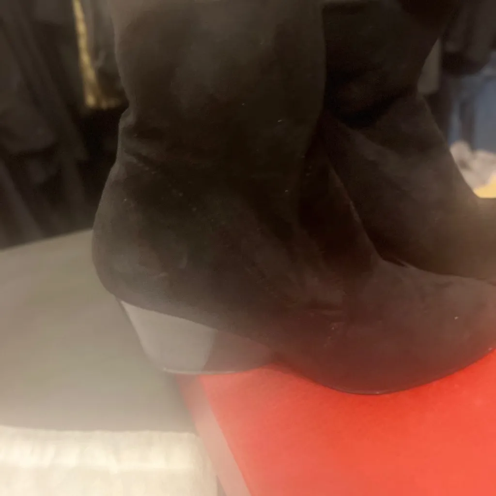 Donald J. Pliner Black Heeled Boots Size 9.5 - Image 2