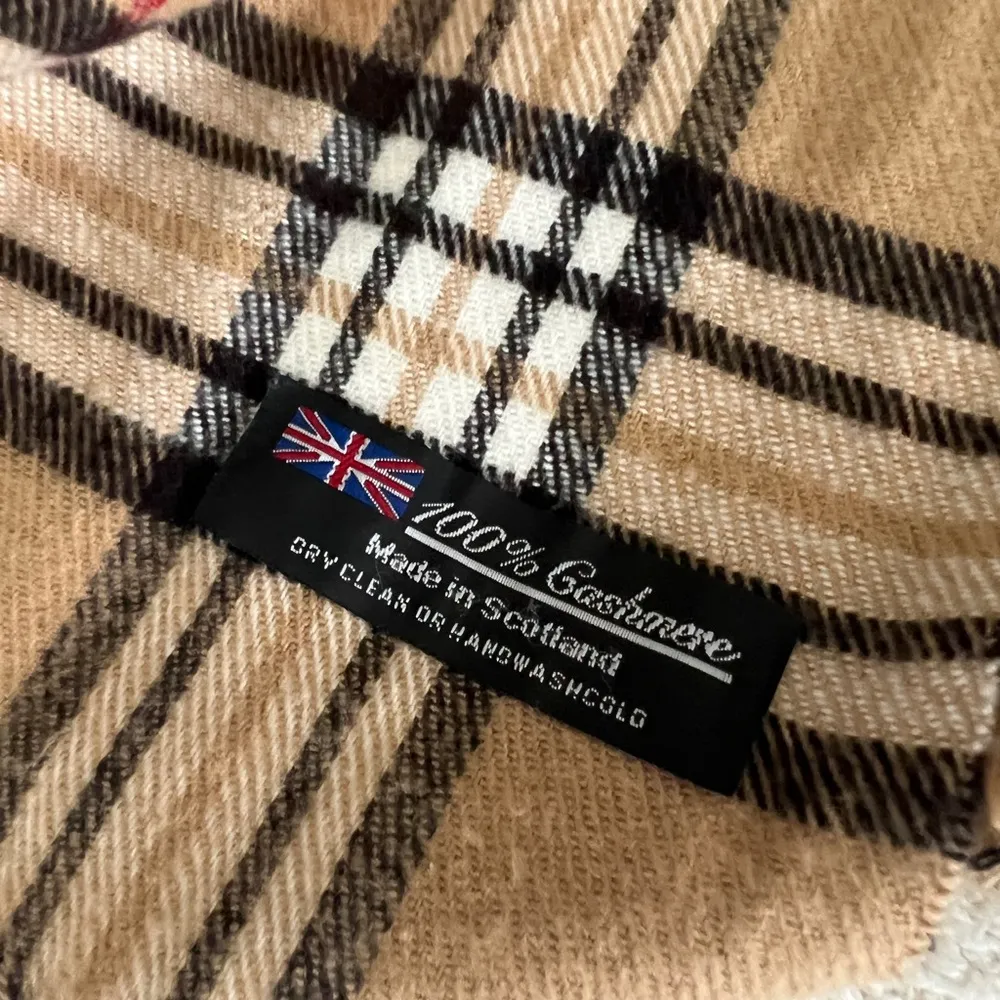 Cashmere Scarf plaid burburry made in Scotland long unisex Red - Image 2