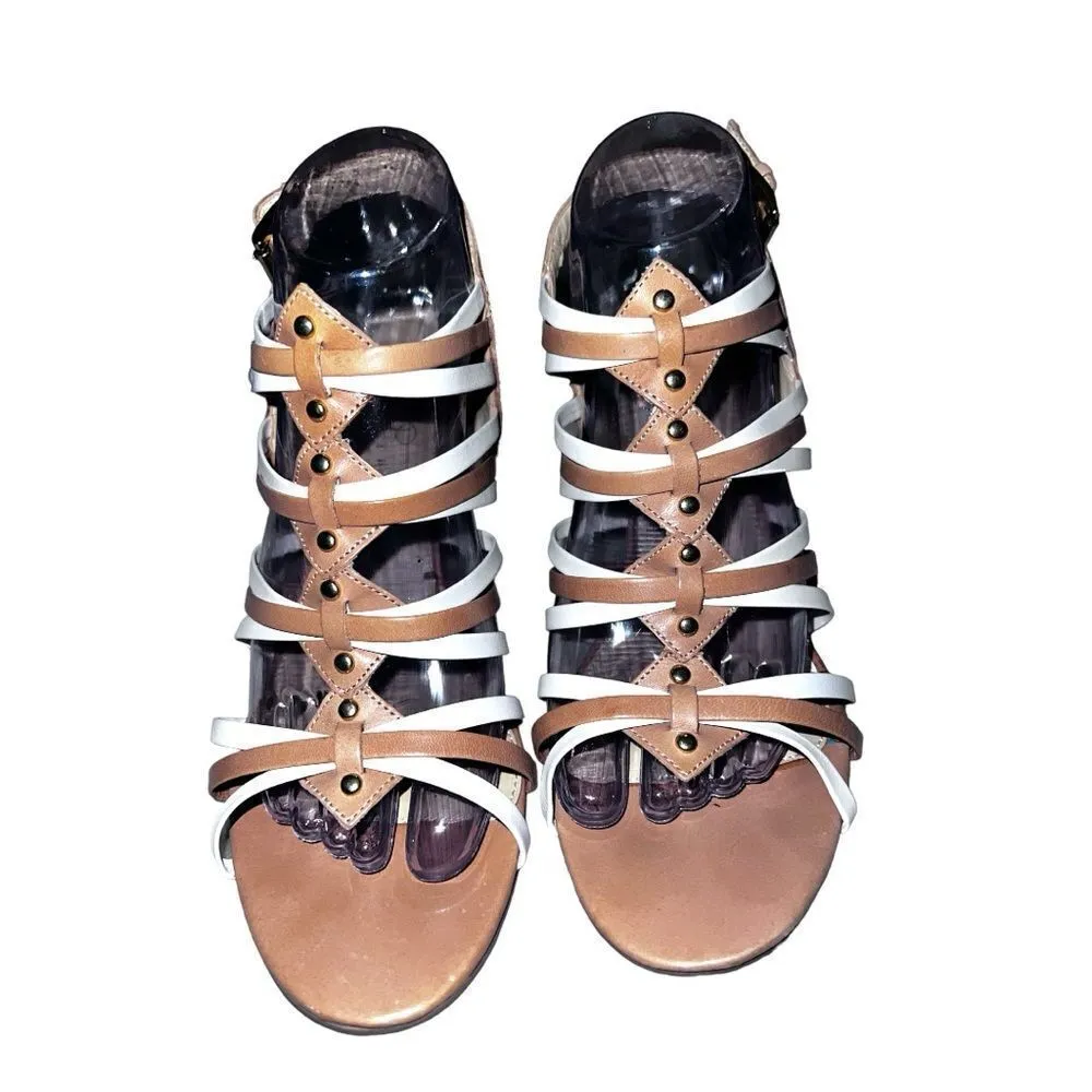 Ivanka Trump super cute strappy wedge sandals! New - Image 2