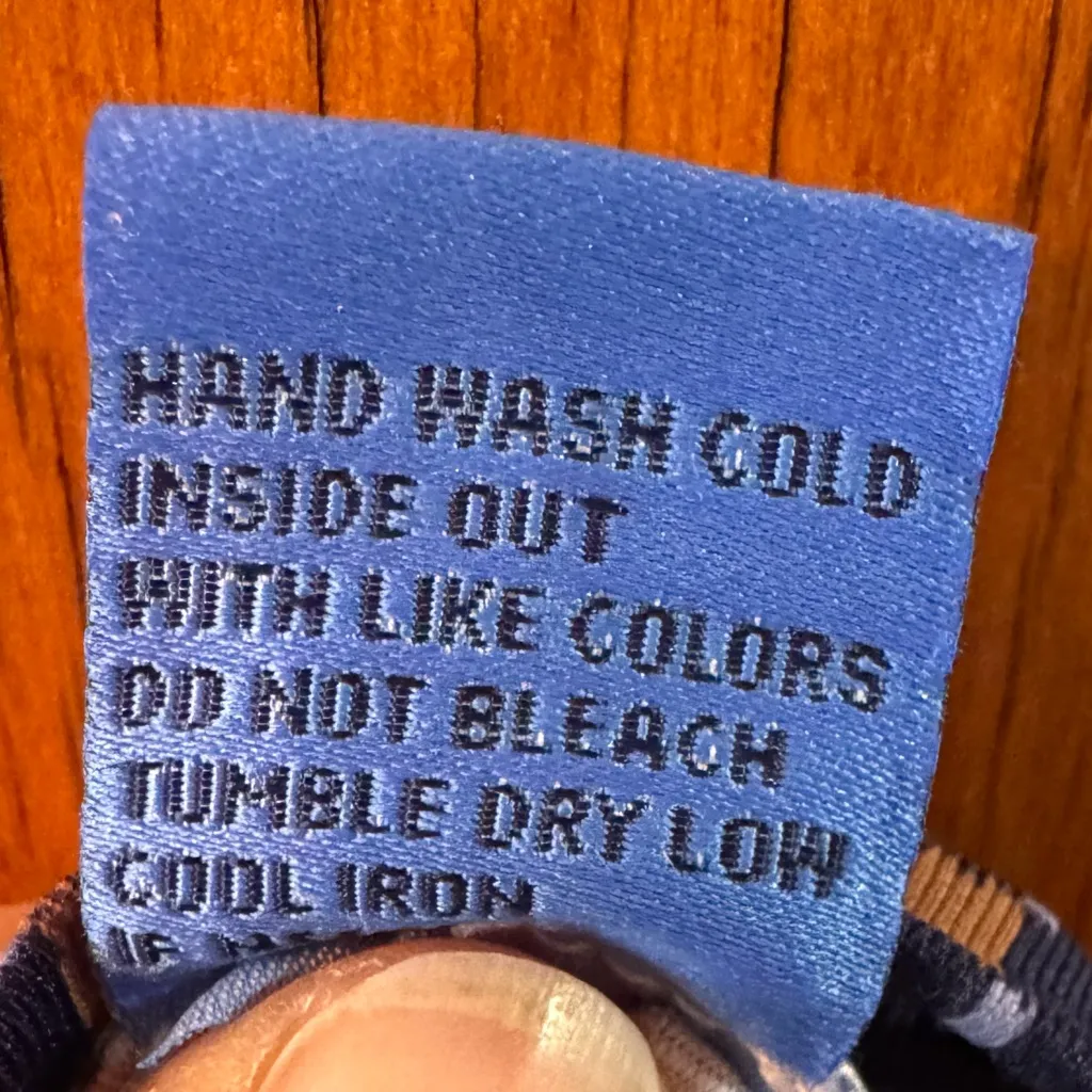 J. McLaughlin Durham Ruffle Top in Blue & Copper Geometric Pattern- Medium - Image 4