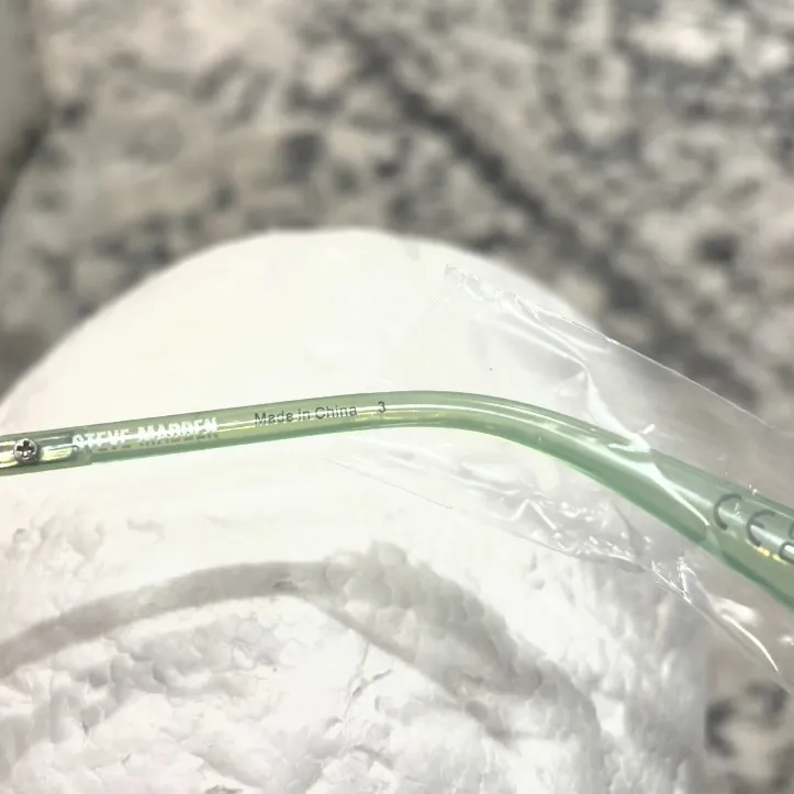 Steve Madden ‘Marketa’ Aviator Sunglasses - Image 10