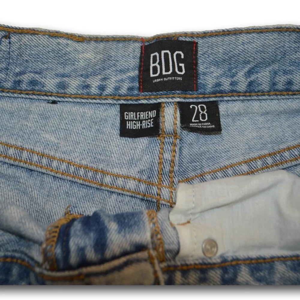 BDG Urban Outfitters Girlfriend High Rise Denim Jean Shorts Size :28 - Image 2