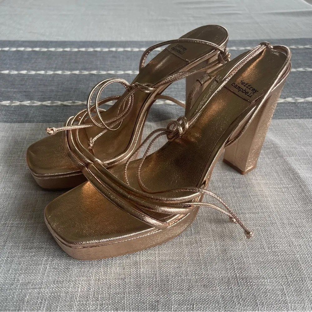 NEW Jeffrey Campbell Presecco Sandal in Rose Gold Metallic Size 10 Ankle Wrap - Image 4
