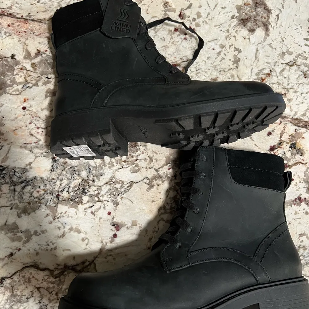 New CLARK`S "ORINOCO 2 SPICE" BLACK NUBUCK LEATHER HIKER STYLE ANKLE BOOTS Sz 7 - Image 6