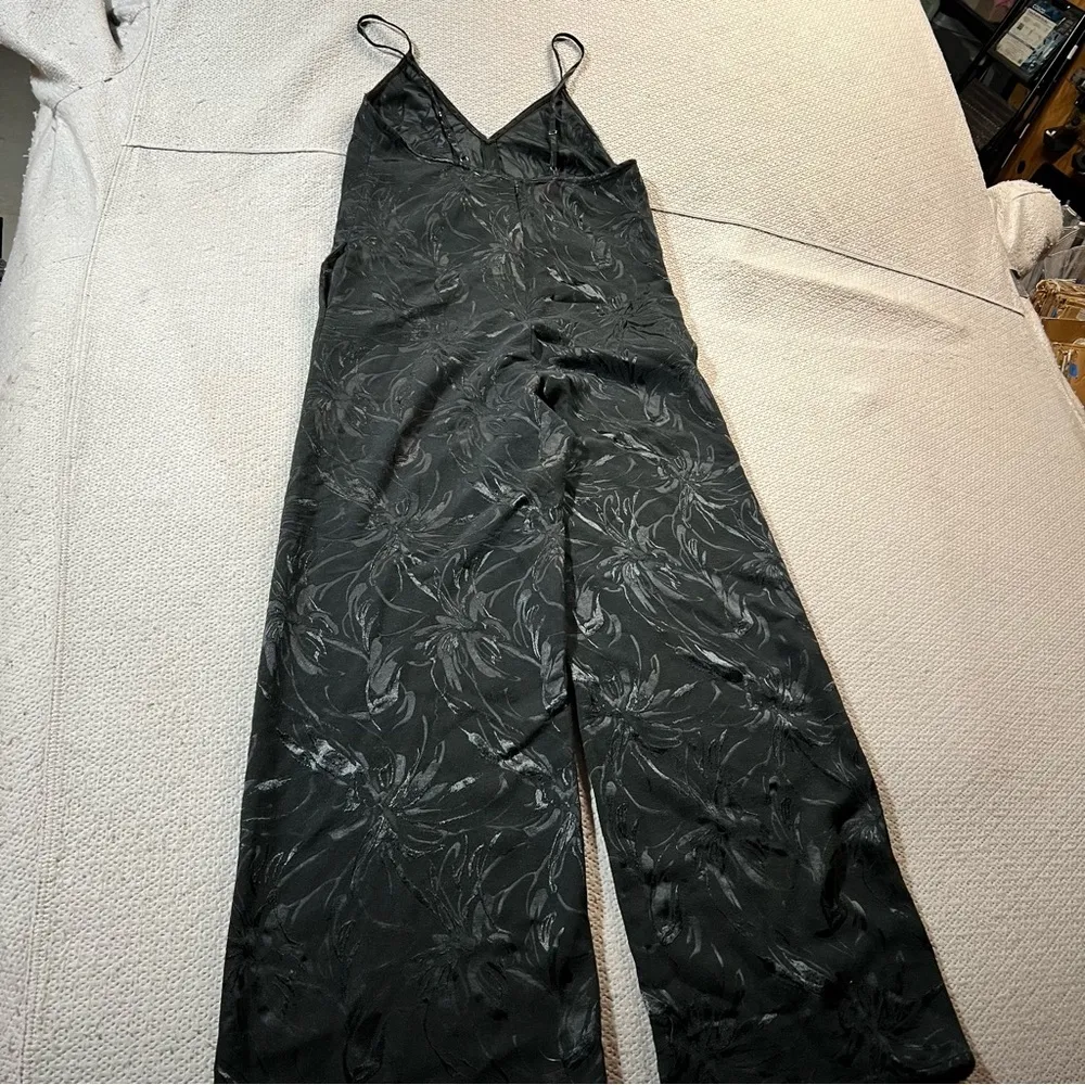 Leith Women’s Black Wide Leg Damask Pattern Jumpsuit Size Small EUC - Image 6