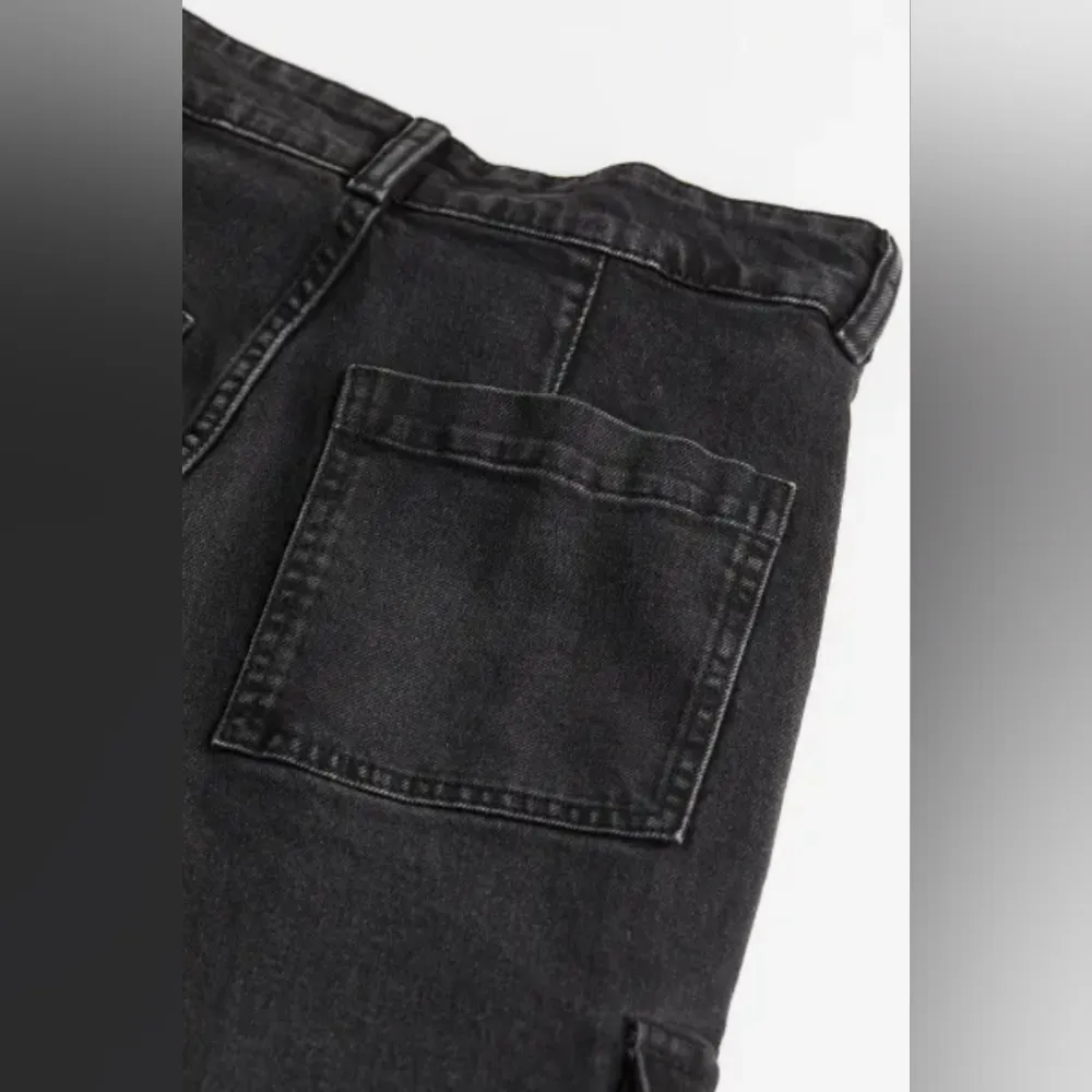 NWT H&M Denim Cargo Pants Size 8 - Image 6