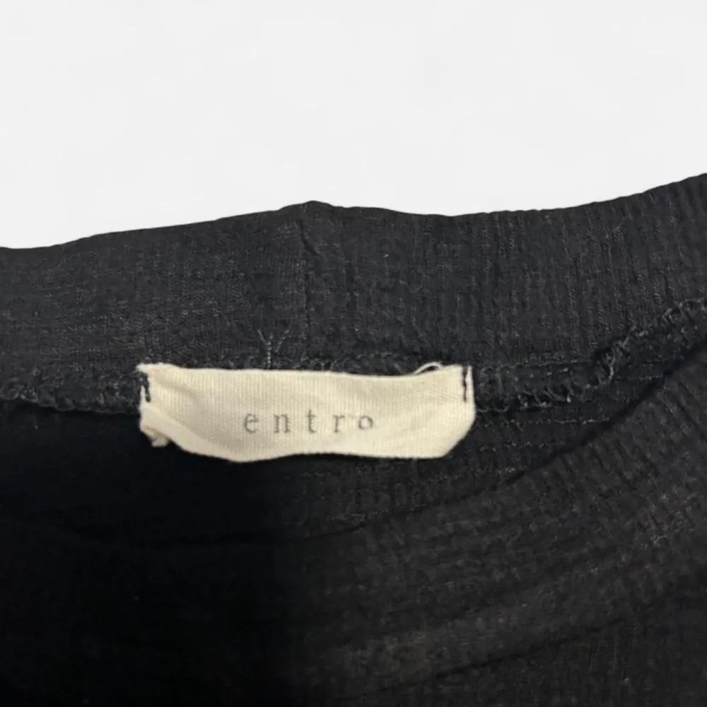 Entro Black Knitted High Neck Sleeveless Top - Size Small - Image 3