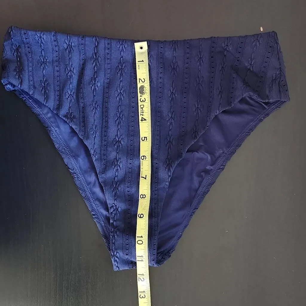 Andie Navy Swim Bottom NWT Medium Dark Blue Swim Bikini Bottom Navy Swimwear - Image 9