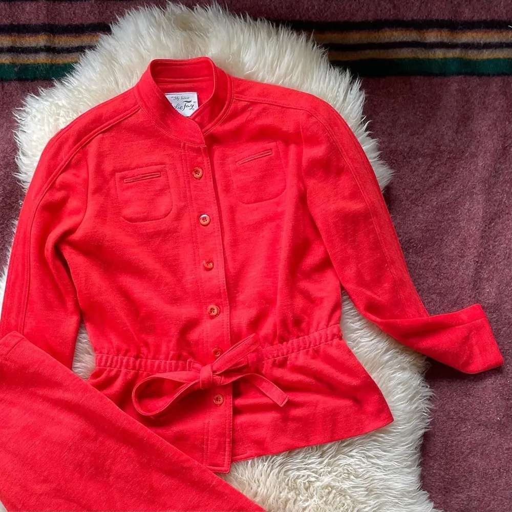 ‘70s polyester 2 piece coordinating set skirt set bright red Size 4 - Image 3