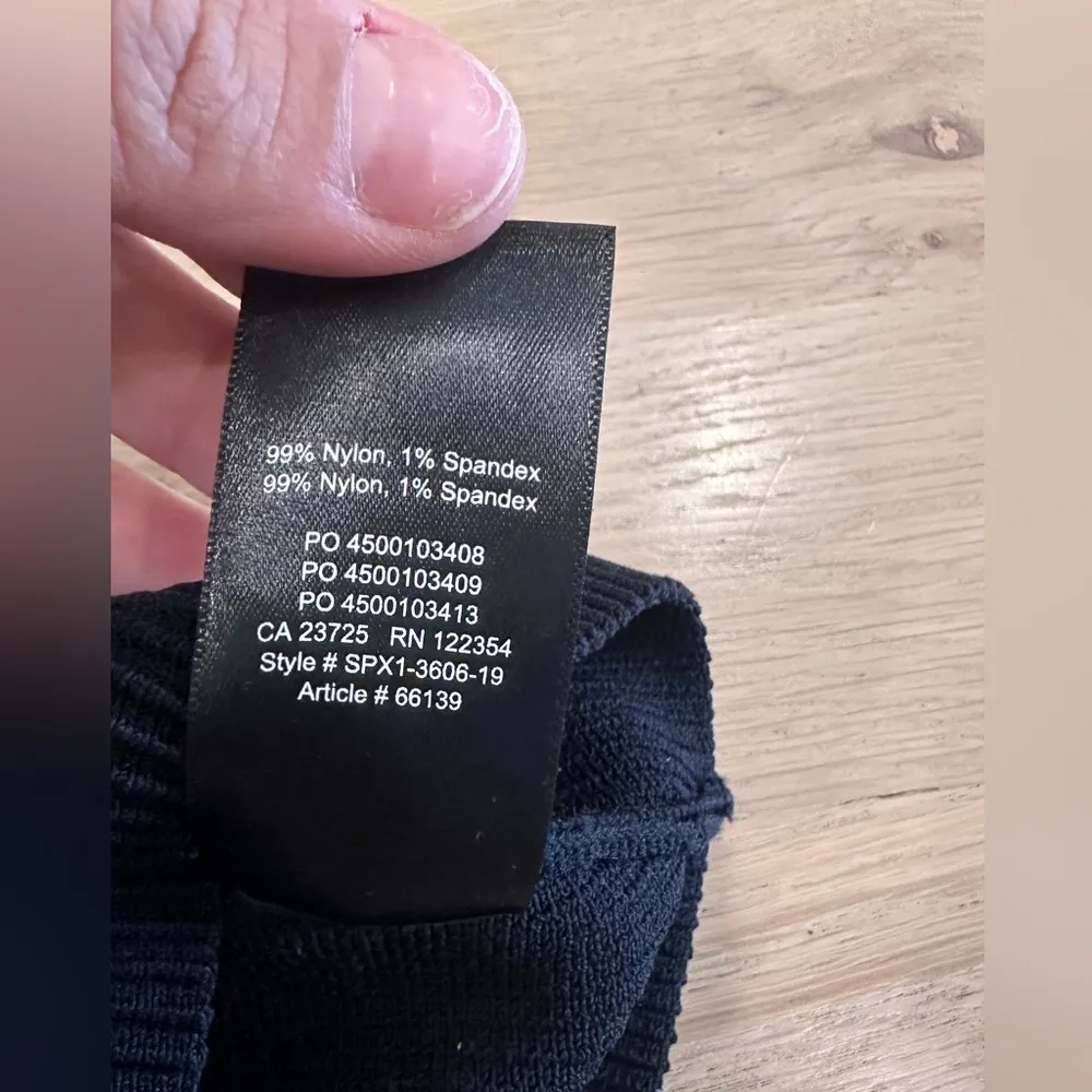 Babaton Sculpt Knit Squareneck Cropped Tank black size XS - Image 10