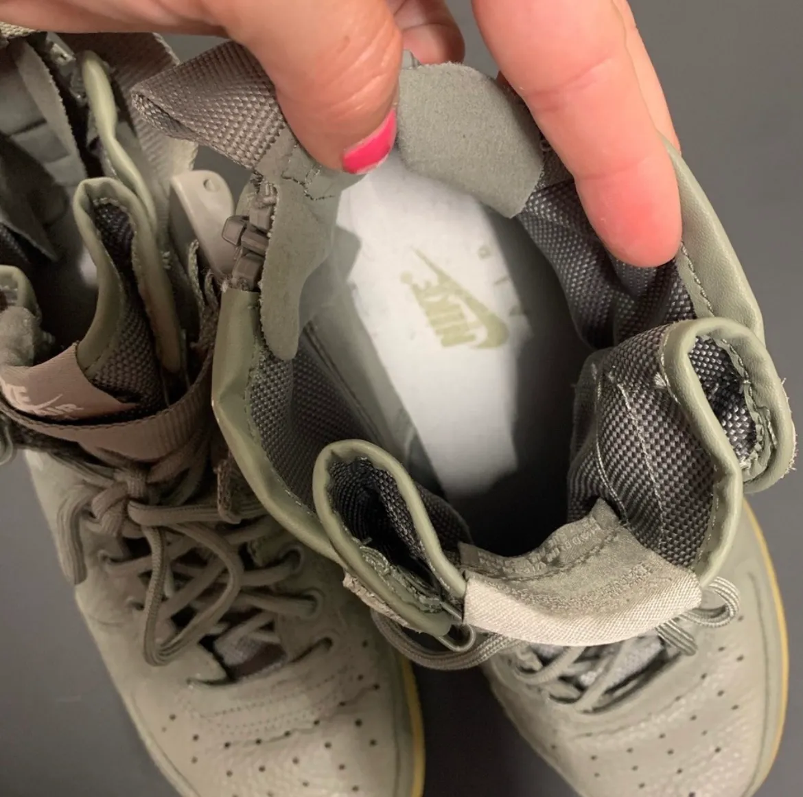 military-inspired SF Air Force 1 Mid. The Wmns SF Air Force 1 Mid 'Dark Stucco' sneaker  - Image 6