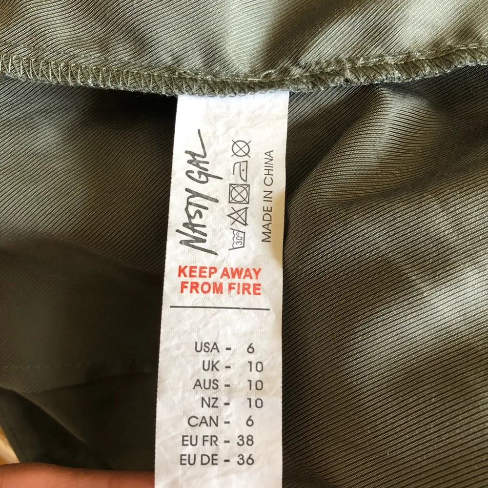 Nasty Gal Shorts Size 6 - Image 6