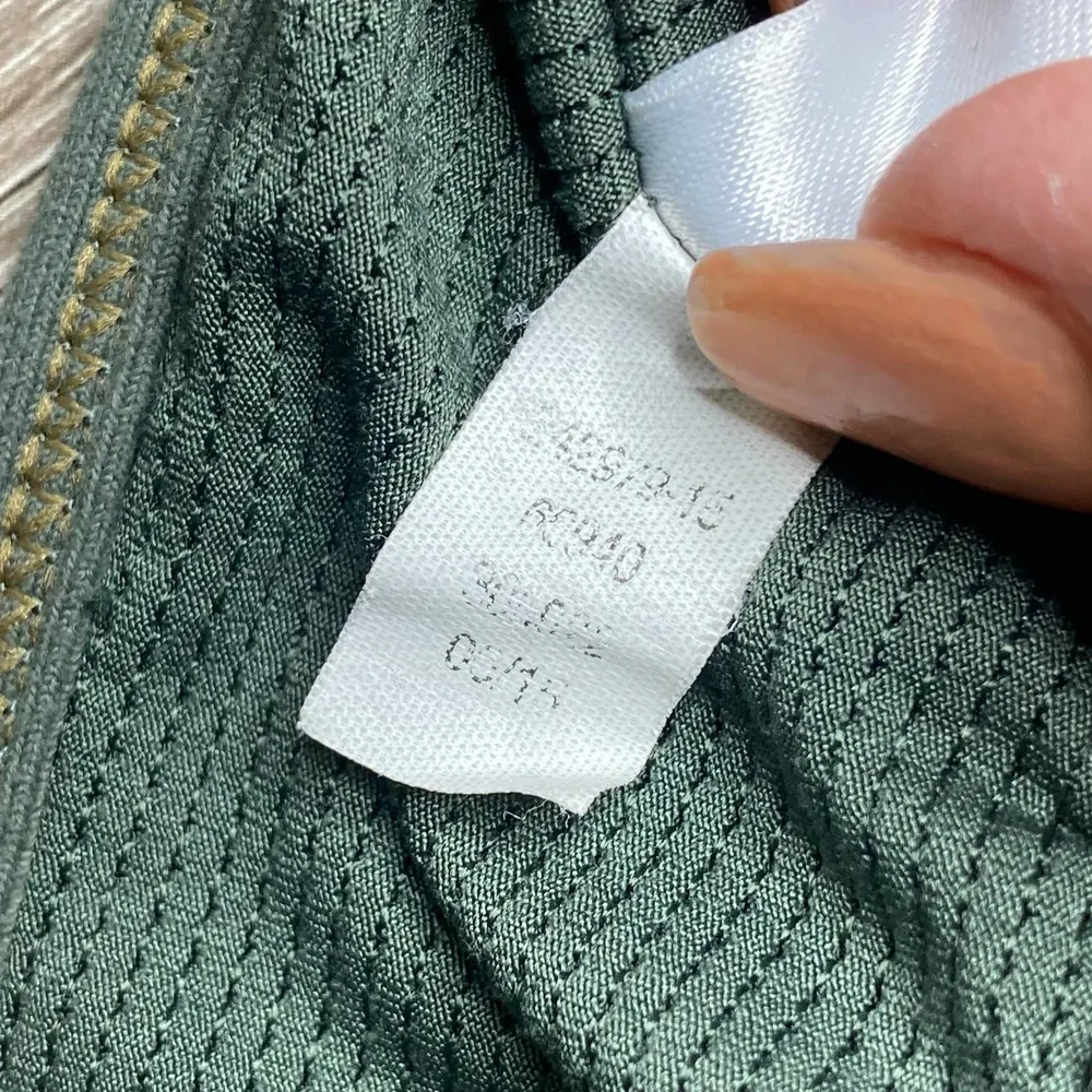 Athleta Full Focus Olive Army Green Sports Bra XS - Extra Small - Image 6