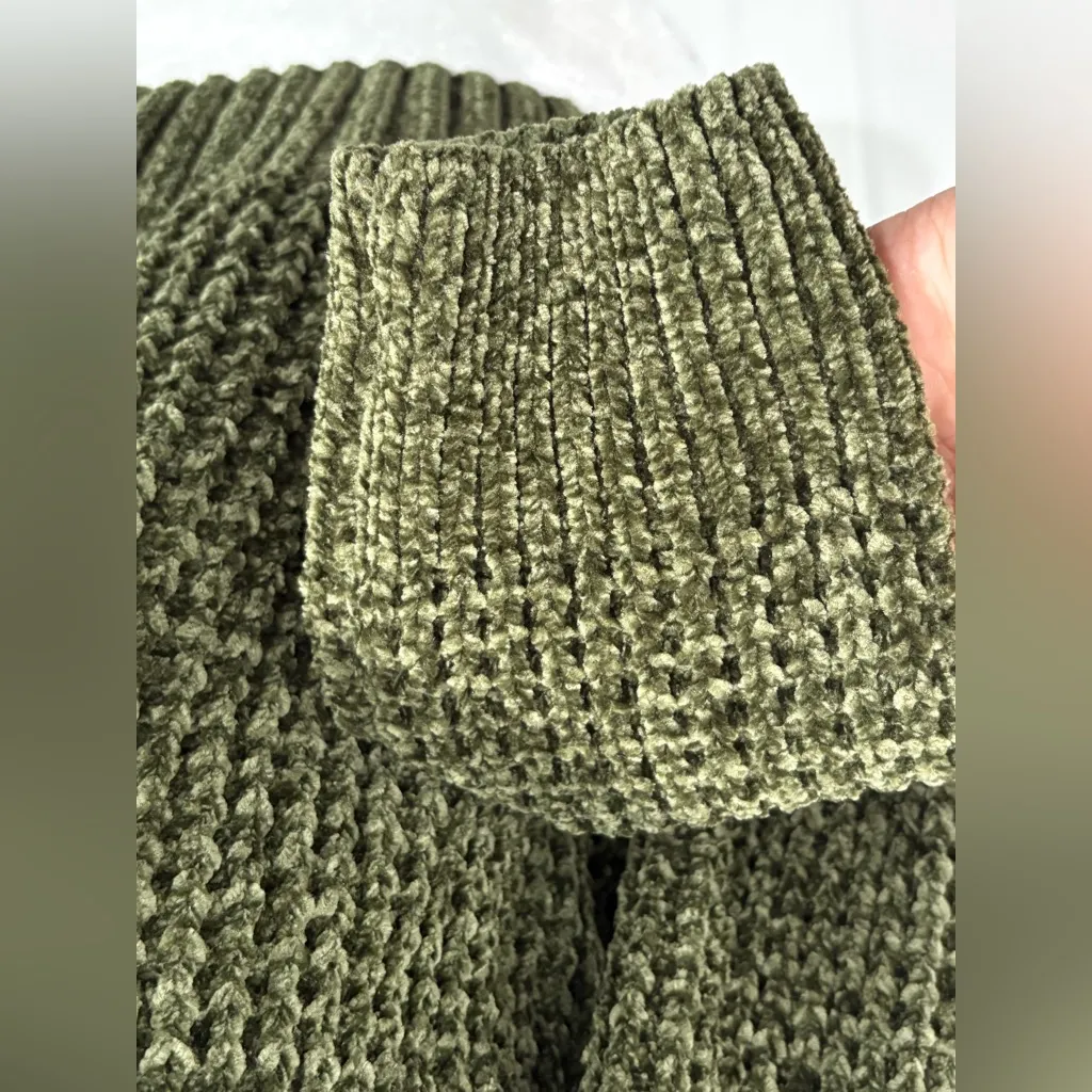 Altar'd State  Forest Green Women's Sweater Size M - Image 4