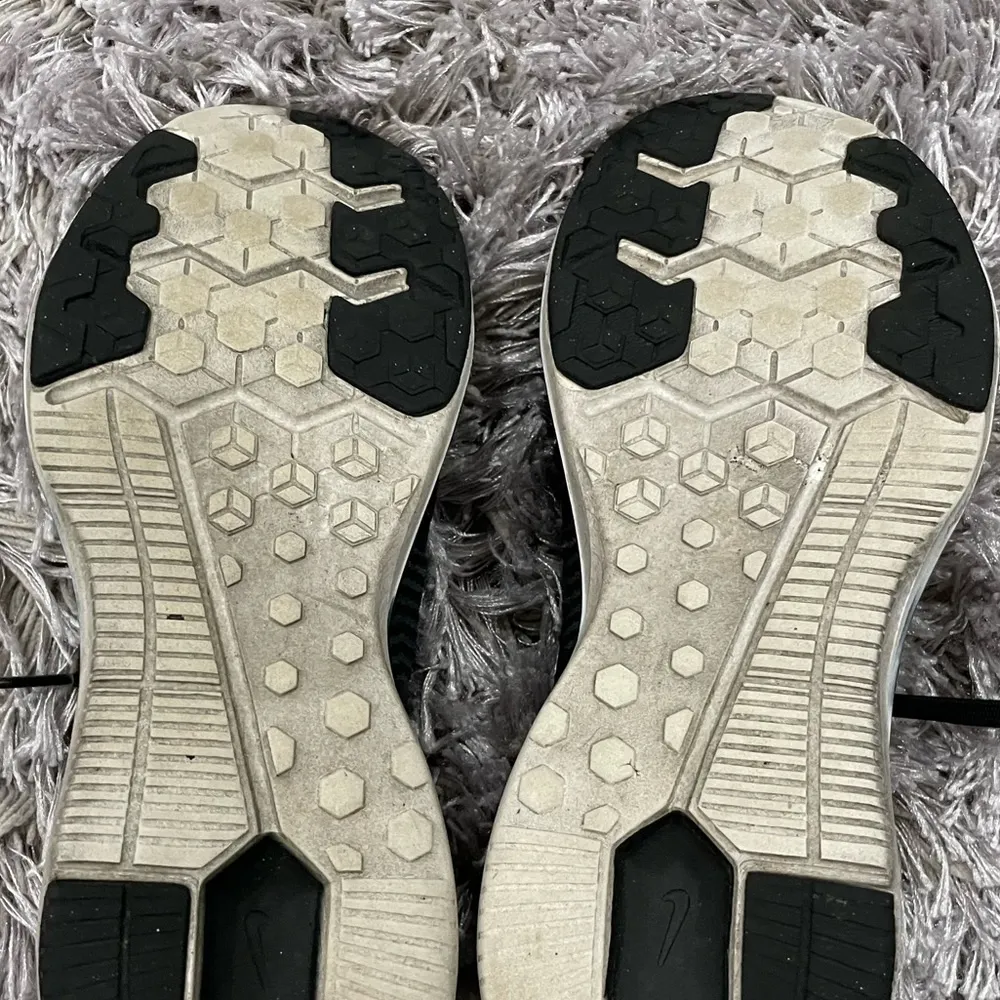 Nike TR 8 Running Shoes Black 6.5 USED - Image 8