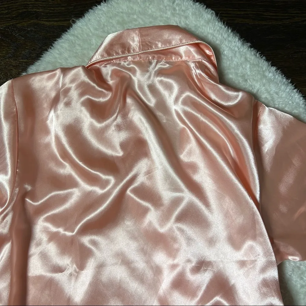 Frederick’s of Hollywood Light Pink Silky Robe - Image 8