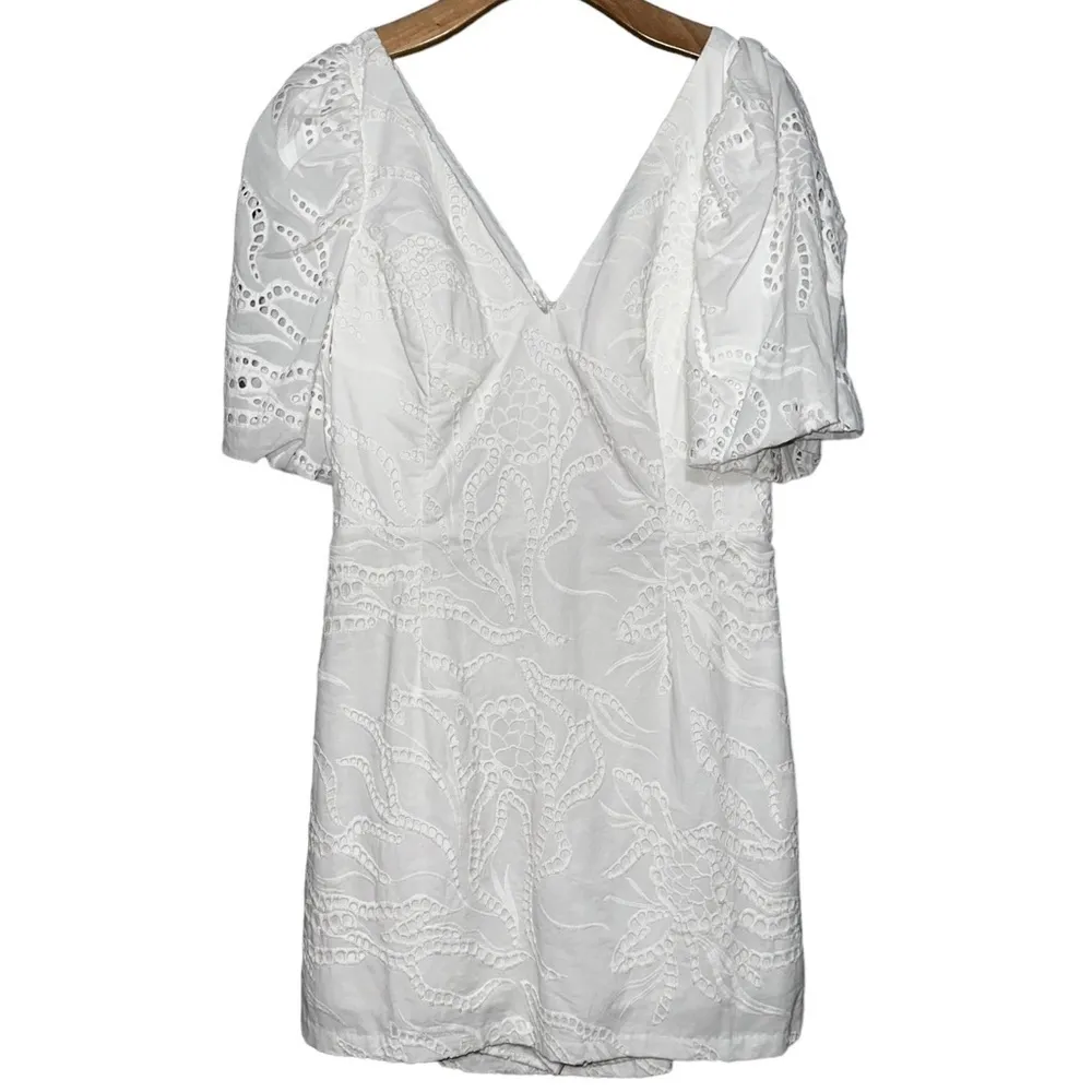 Lilly Pulitzer Women’s Size 14 White Celestina V-Neck Eyelet Mini Dress Romper - Image 5