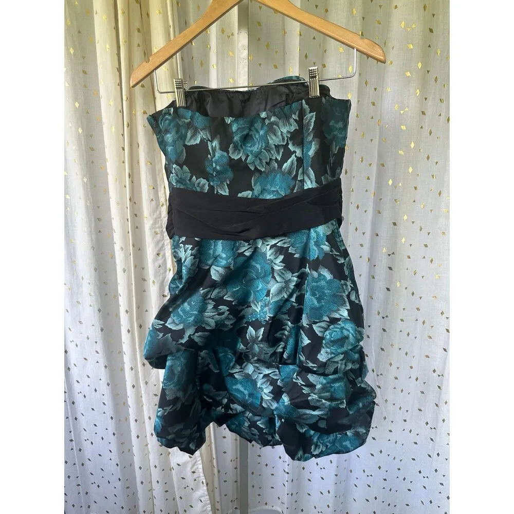 Dancing Queen NWT Strapless Floral Bubble Tiered Cocktail Semi Formal Dress M - Image 5