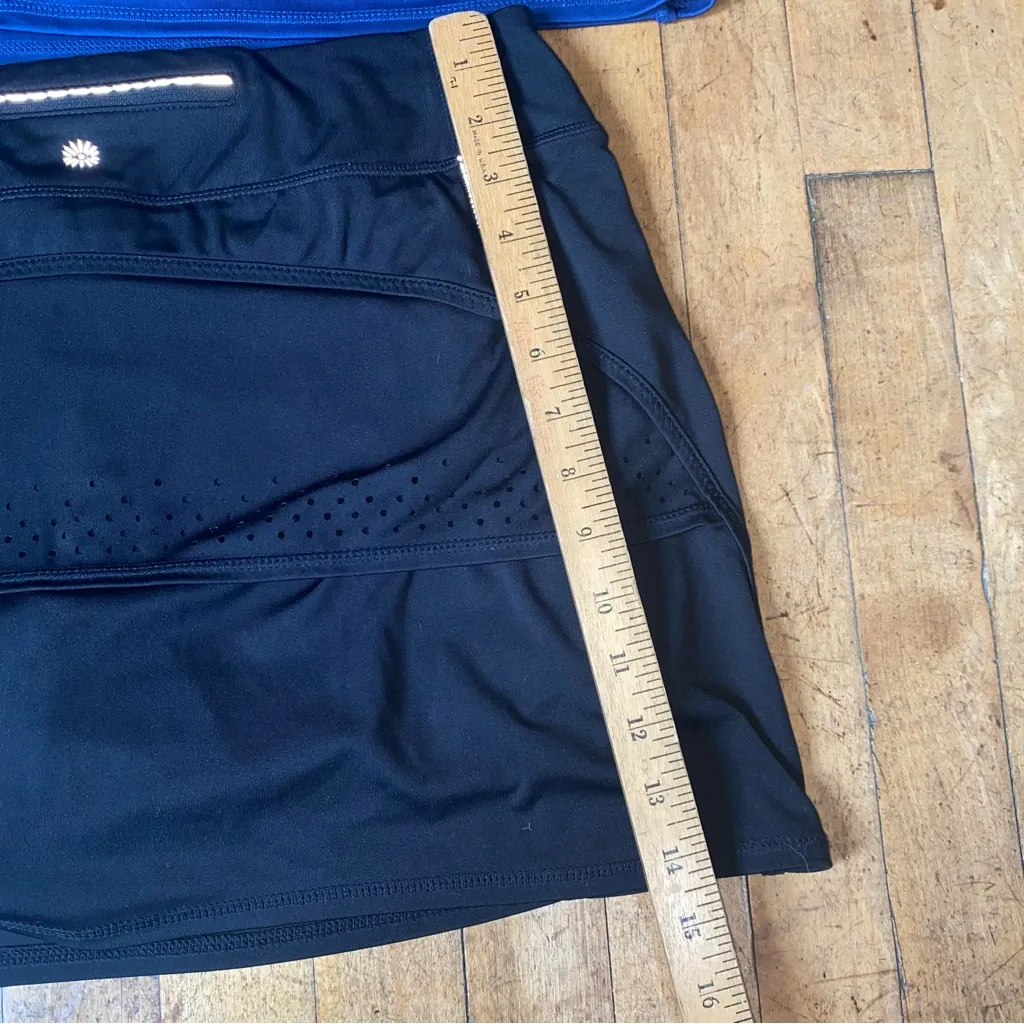 Tangerine Black and Blue Athletic Mini Skort Skirt Set Women’s Medium Shorts - Image 3