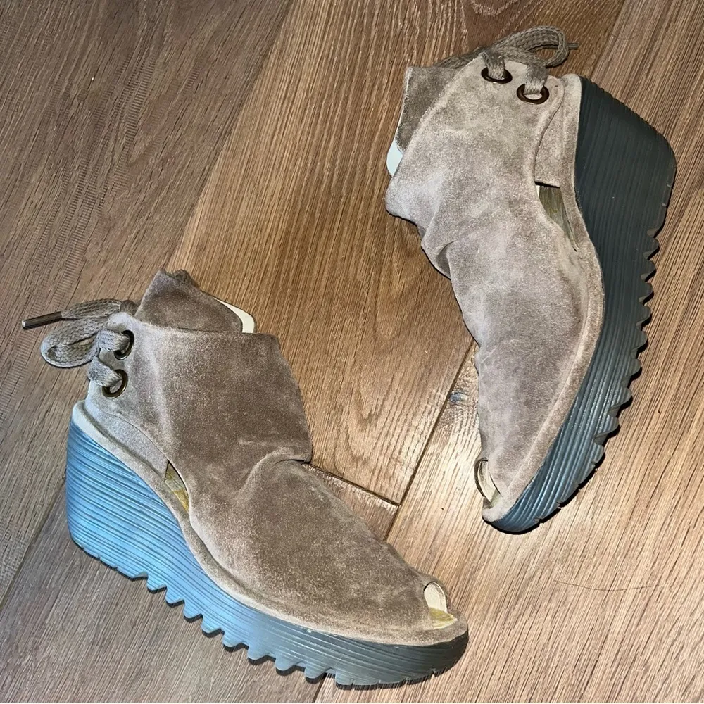 Fly London Yema Lace up Wedge Bootie Peep toe - Image 4