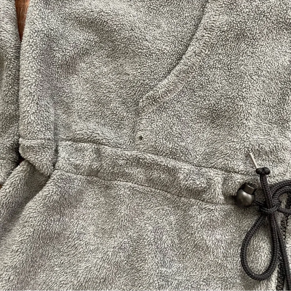 VS SPORT gray fleece drawstring hoodie jacket, size M - Image 7