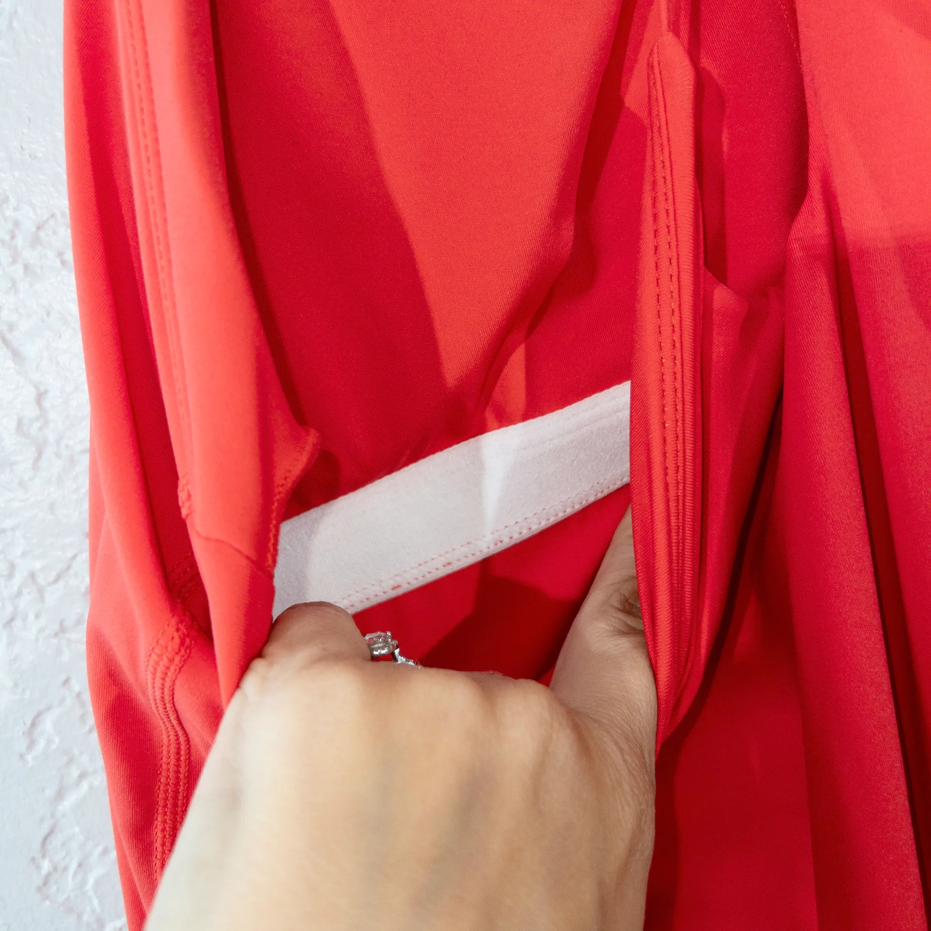 NWT  Poinsettia Red Softlyzero Backless Cut Out Active Dress Size Large - Image 10