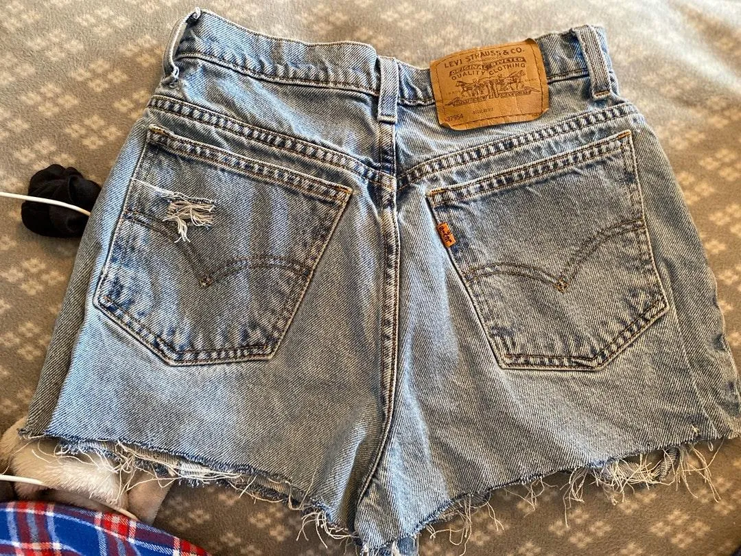 Levi’s shorts - Image 2