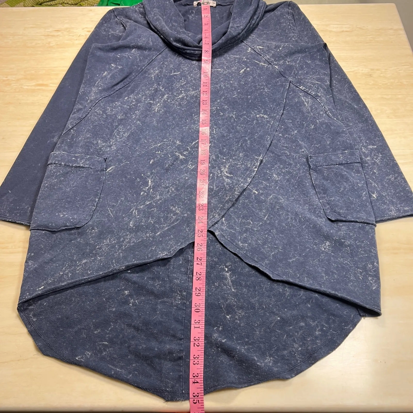 Tina Stephens Made in Italy Cowl Neck Acid Wash Tunic Top Pockets Size L Blue Size L - Image 7