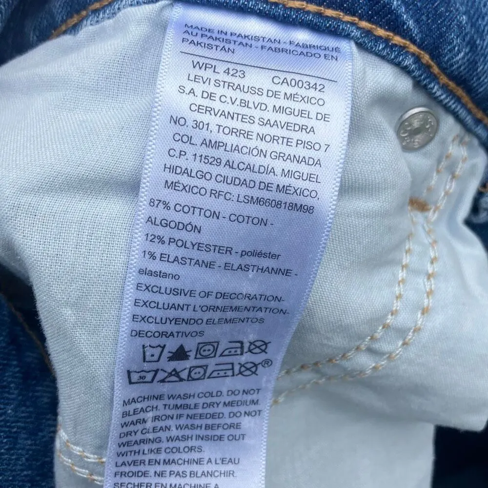 Levi’s signature “heritage boyfriend” medium wash cuffed jeans size 4/27 # 637 - Image 8