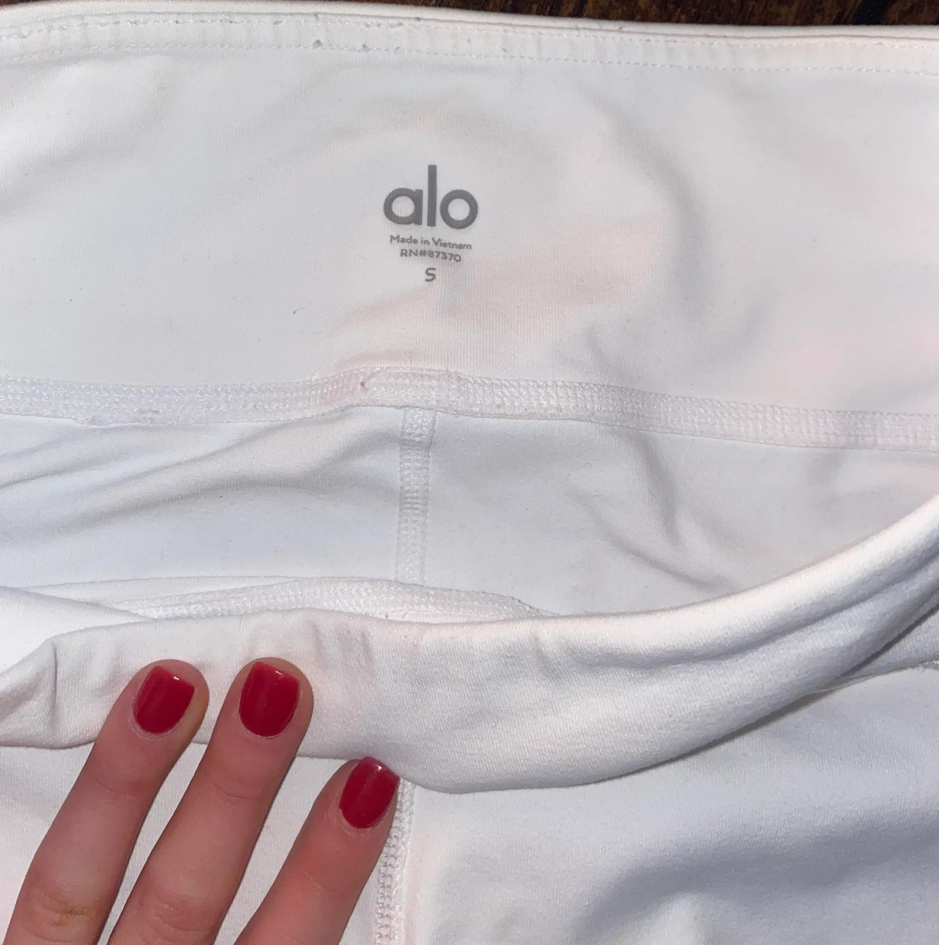 Alo Yoga white Leggings - Image 2