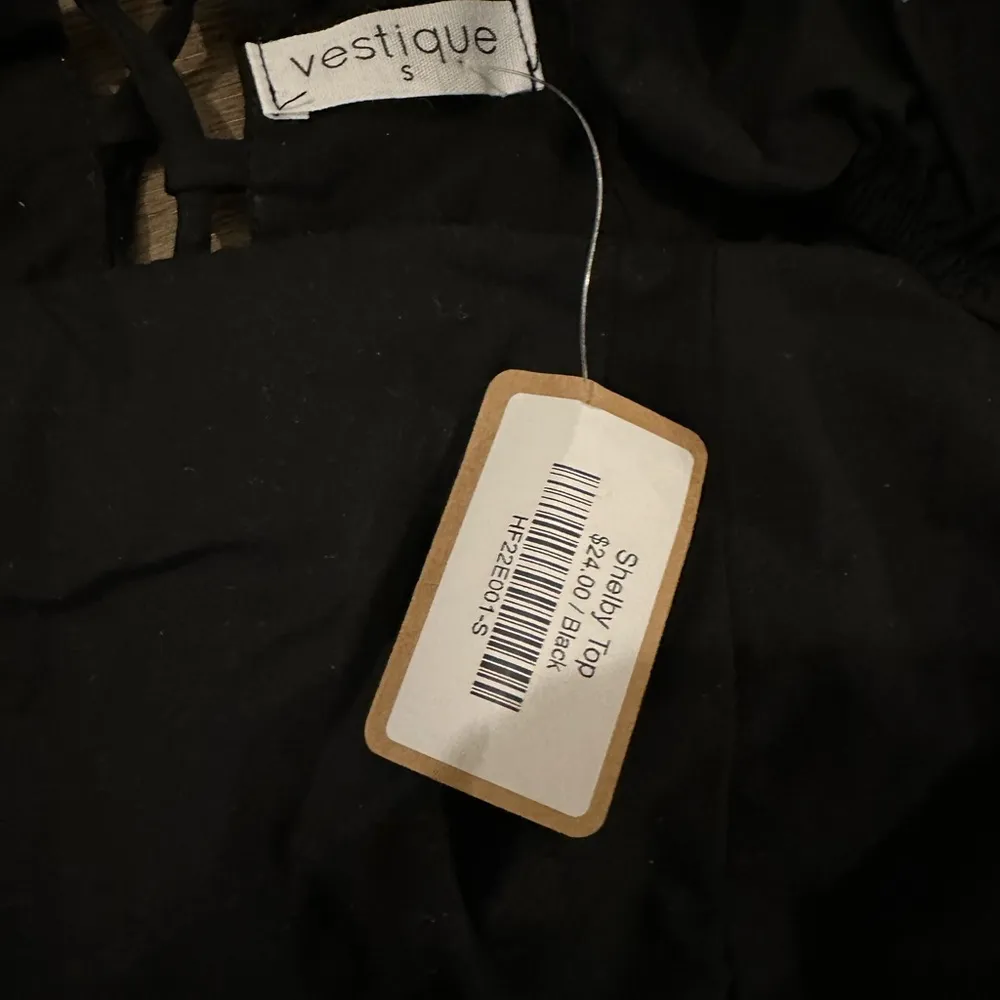 Vestique  NWT Top - Image 2