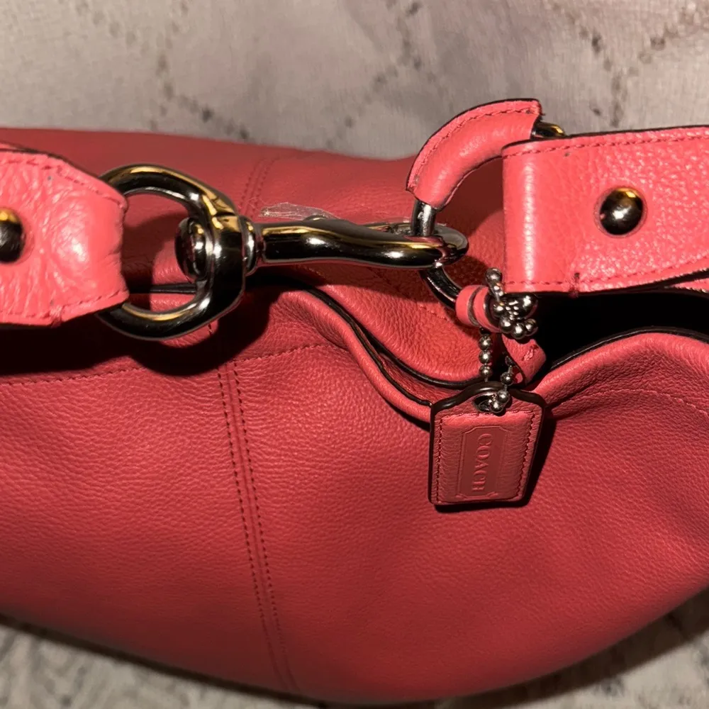 Coach Avery Pebble Grain Leather Large Hobo - Image 3