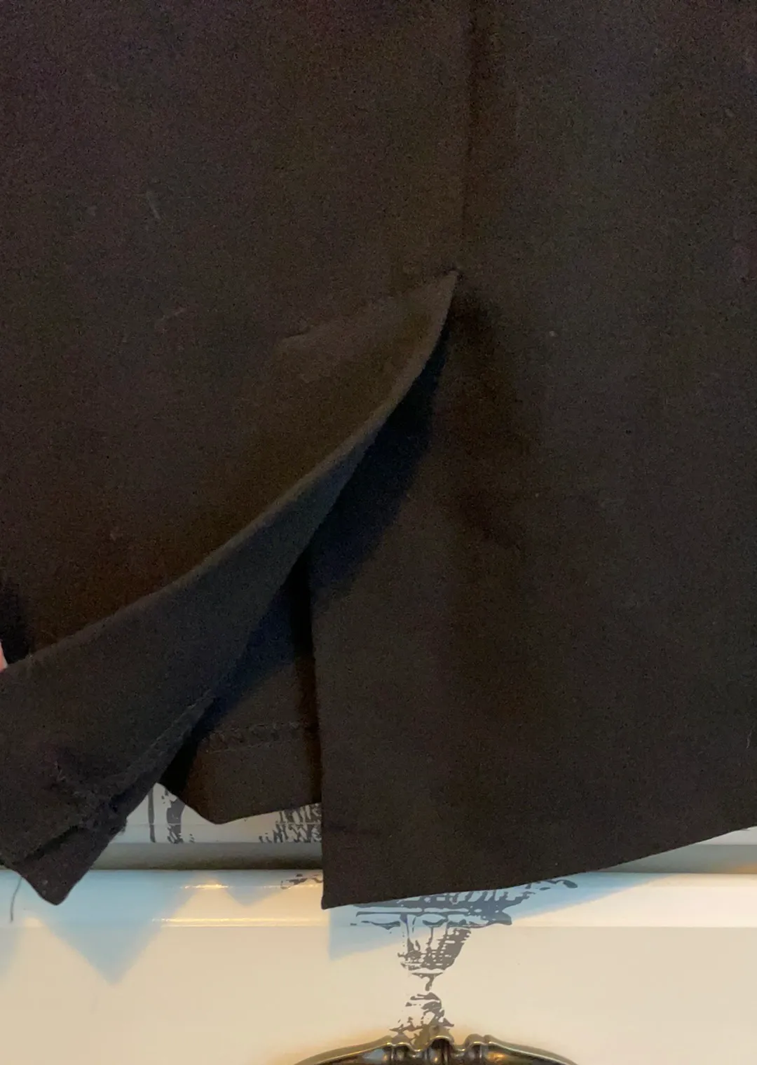 Black midi skirt elastic waist band in the back L - Image 5