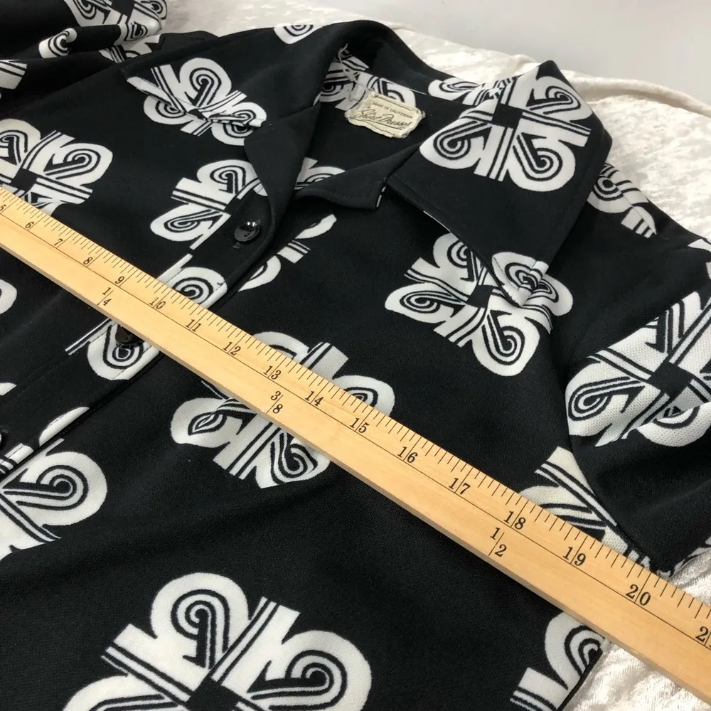 Vintage shirt dress made in California geometric black white long sleeve Size 10 - Image 9