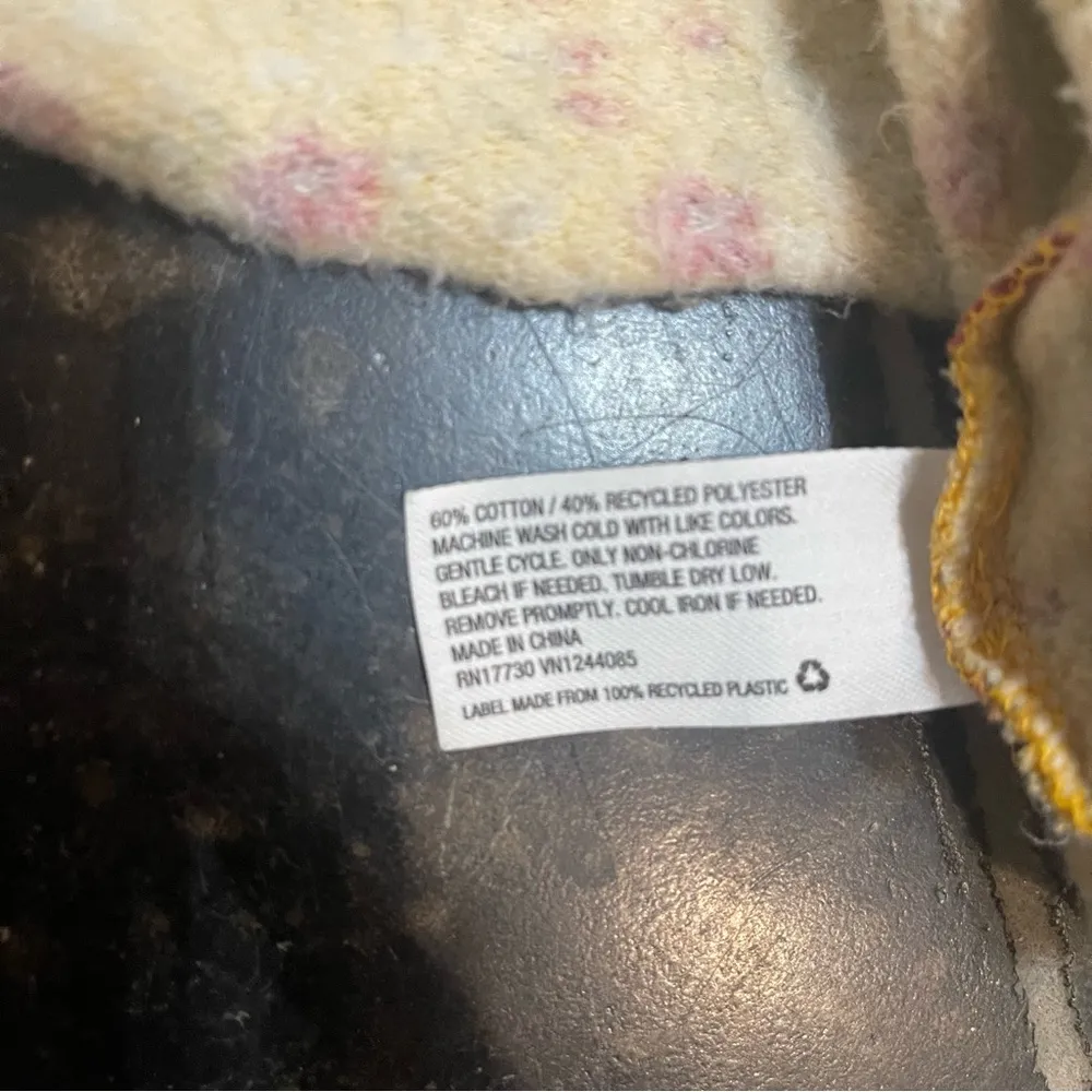 Colsie Floral yellow crop sweatshirt Good Condition - Image 2