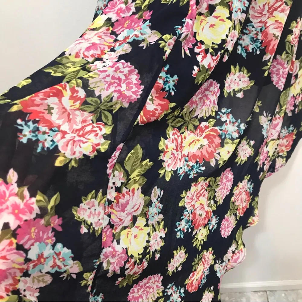 Navy blue Hi-Lo floral maxi dress S forever 21 flowy feminine strappy floral - Image 5