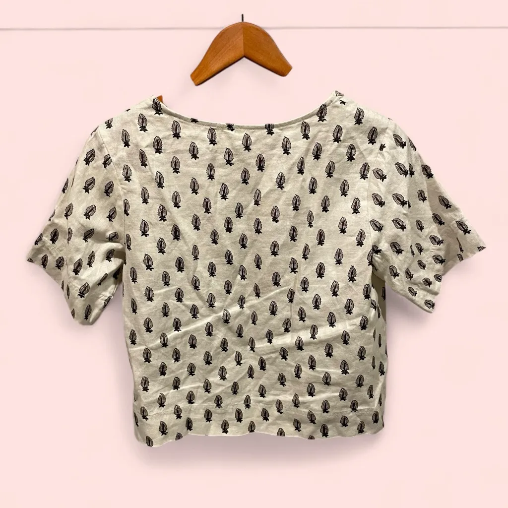 Cute creamy linen print crop short sleeve top Banana Republic scoop neck - Image 3