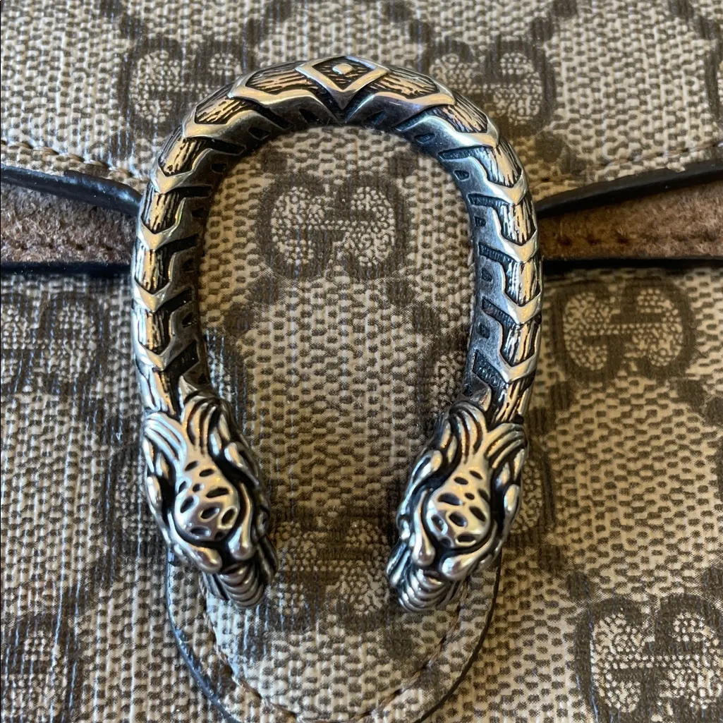 Gucci Supreme Monogram Super Mini Dionysus Shoulder Bag - Image 2
