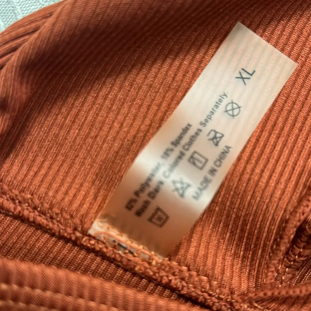 Un brand swim wear M Size M - Image 8