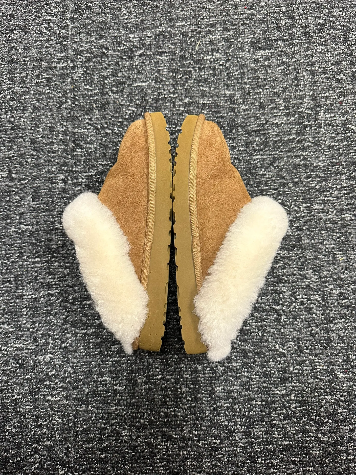 UGG Slippers - Image 2