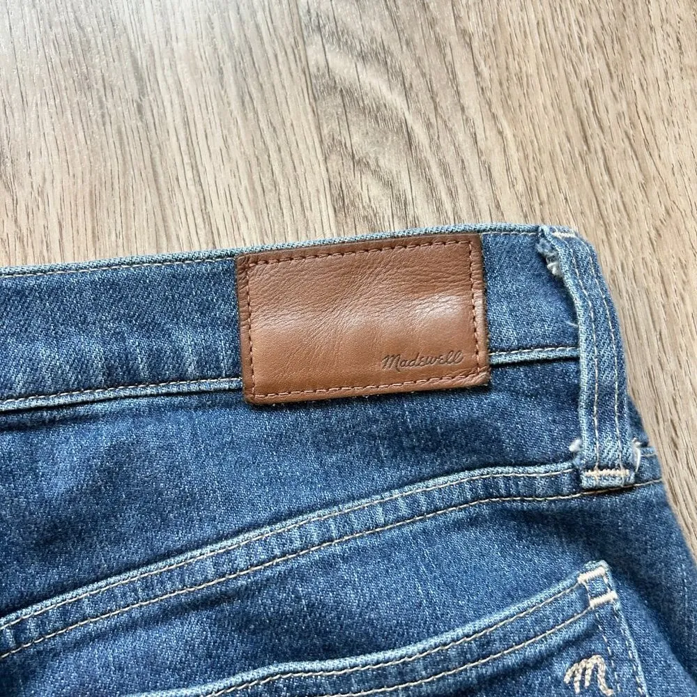 Madewell Dark Wash Slim Demi Bootcut Jeans with Raw Hem Size 29 - Image 8