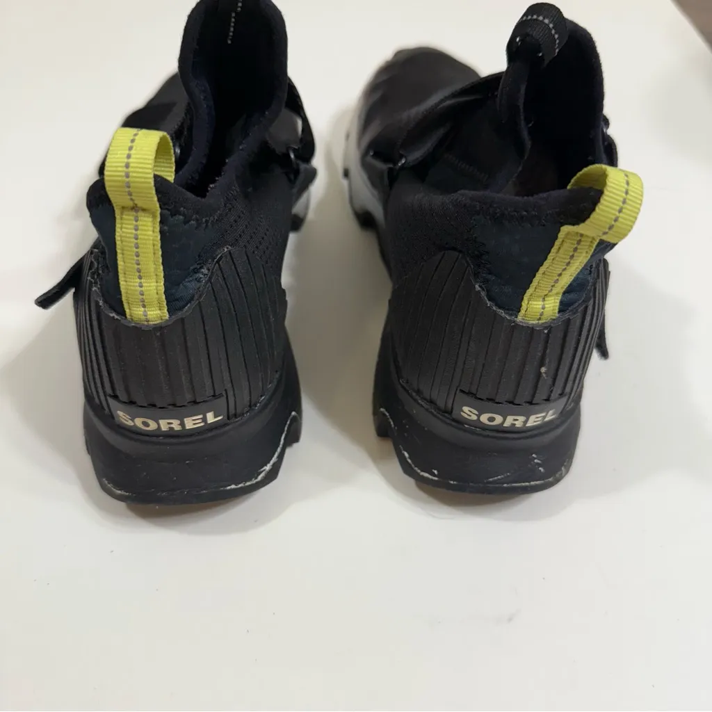 Sorel Kinetic Black Slip On Sneakers Size 7 - Image 5