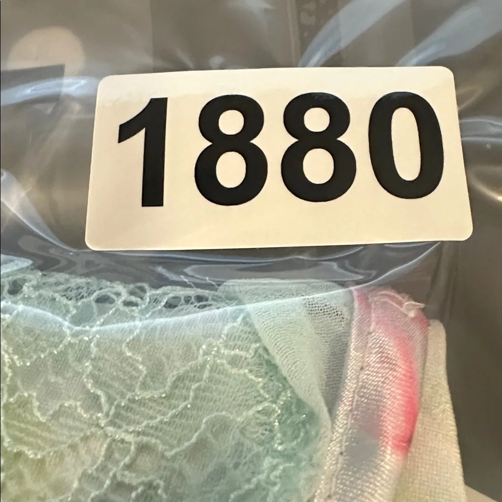 Victoria’s‎ Secret Angels slip dress size Medium - Image 7