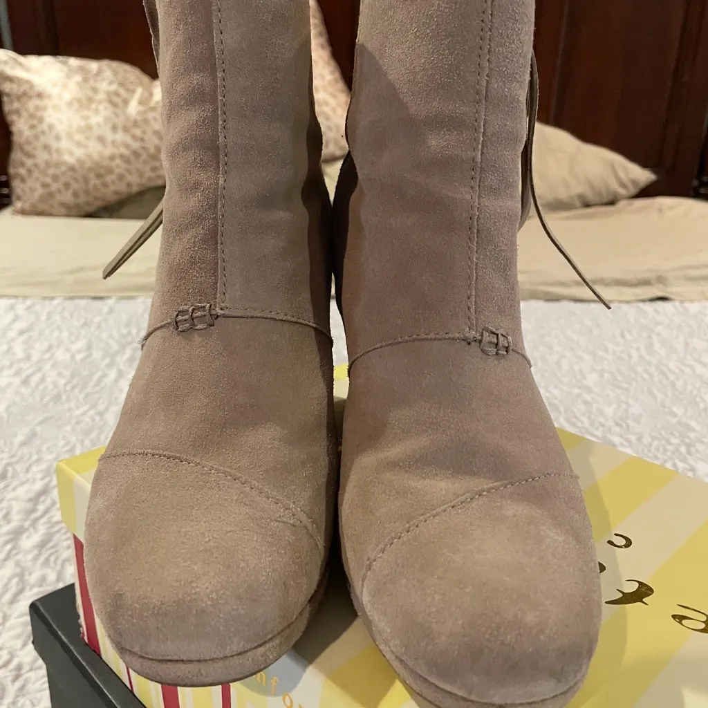 Toms Desert Tan Suede Wedge Booties - Image 3