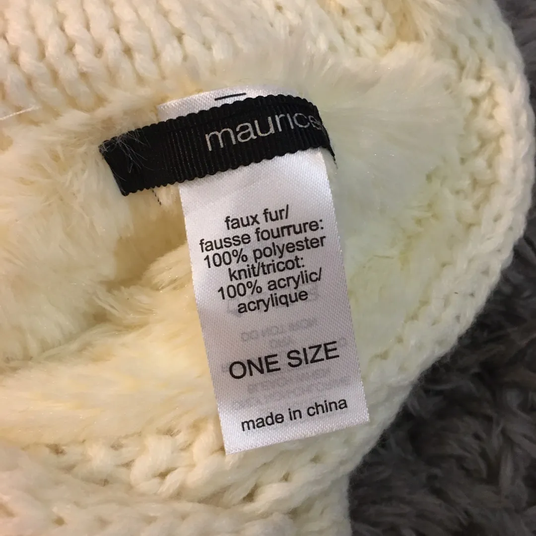 Thick White Infinity Scarf Knit And Fur - Image 3