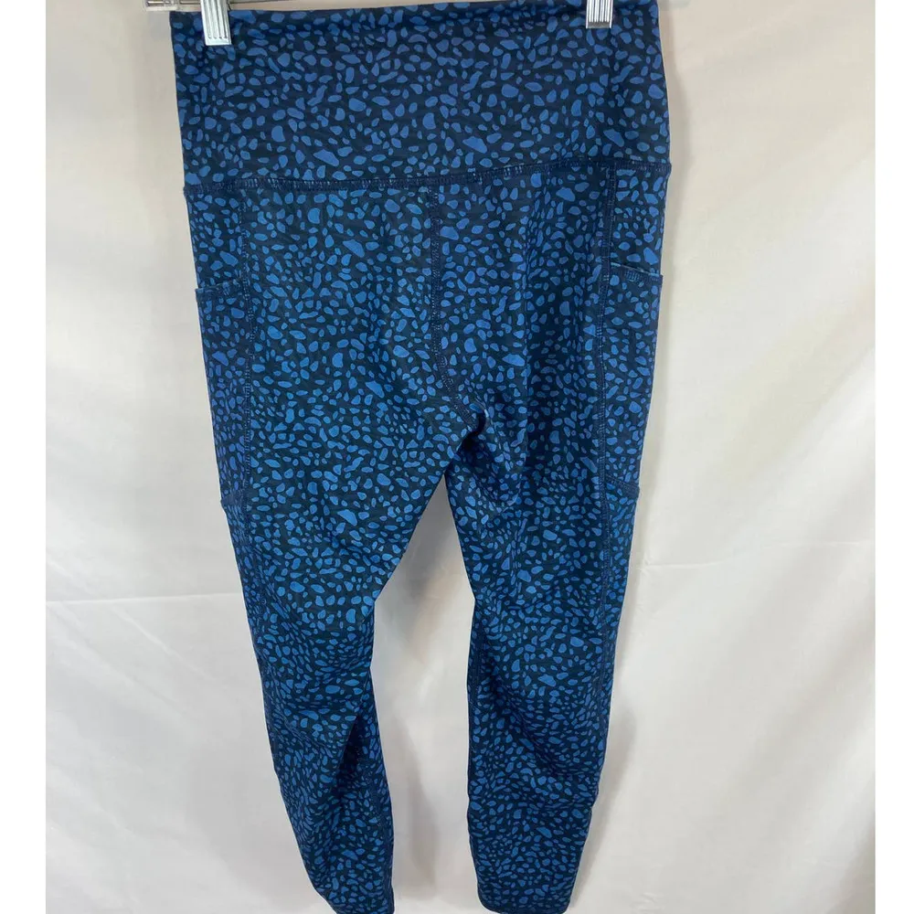 Evolution and Creation Animal Print Athletic Pocket Leggings Size Small - Image 6